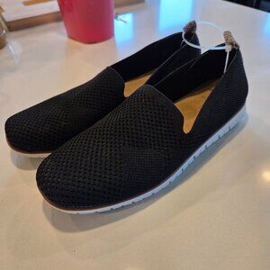 Womens White Mountain sneakers